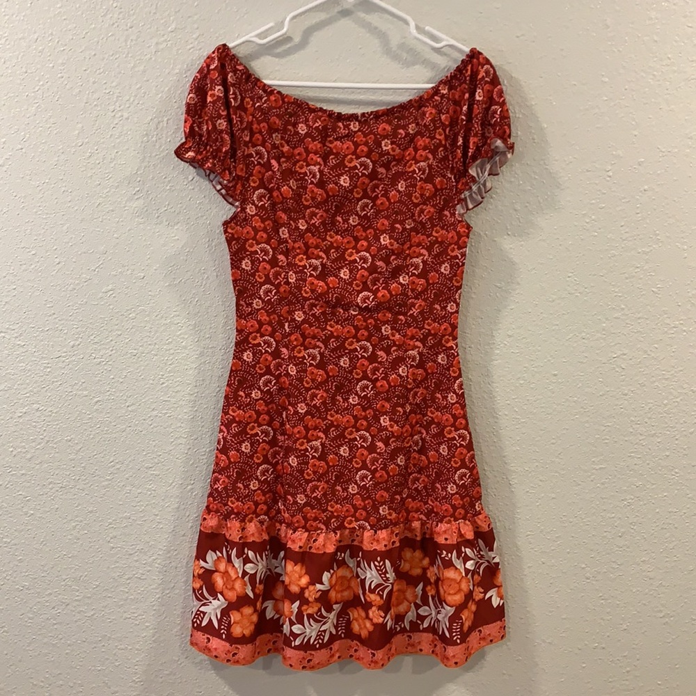 Pretty Red Flower Dress Size S NWT - Picture 2 of 3